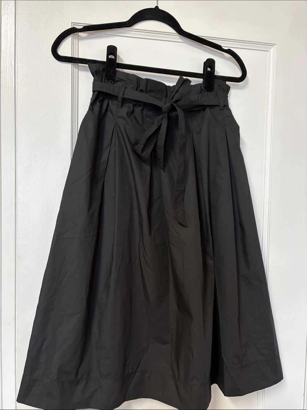 Women's Black Paperbag Waist Midi Skirt with pockets